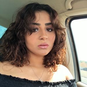 Meet your Posher, Stacey